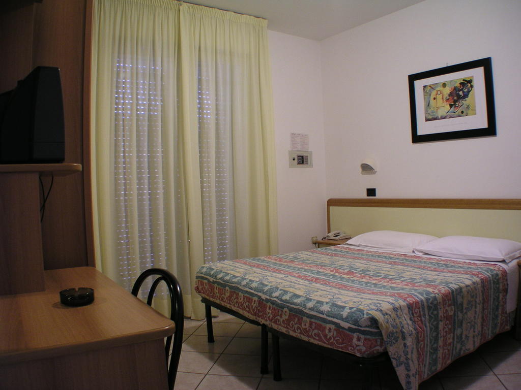 Hotel Villa Boschetti San Mauro Mare Chambre photo